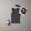 A simple and comfortable sleeveless halter top for women wearing dopamine on the outside and a halter top inside 100104271 Application Scenario